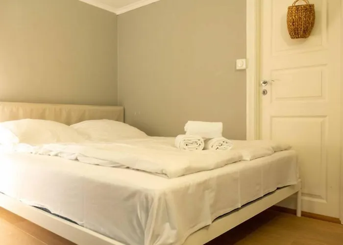 بيت للعطل Dinbnb Homes I Cozy Cellar In Historical Cobblestone Street